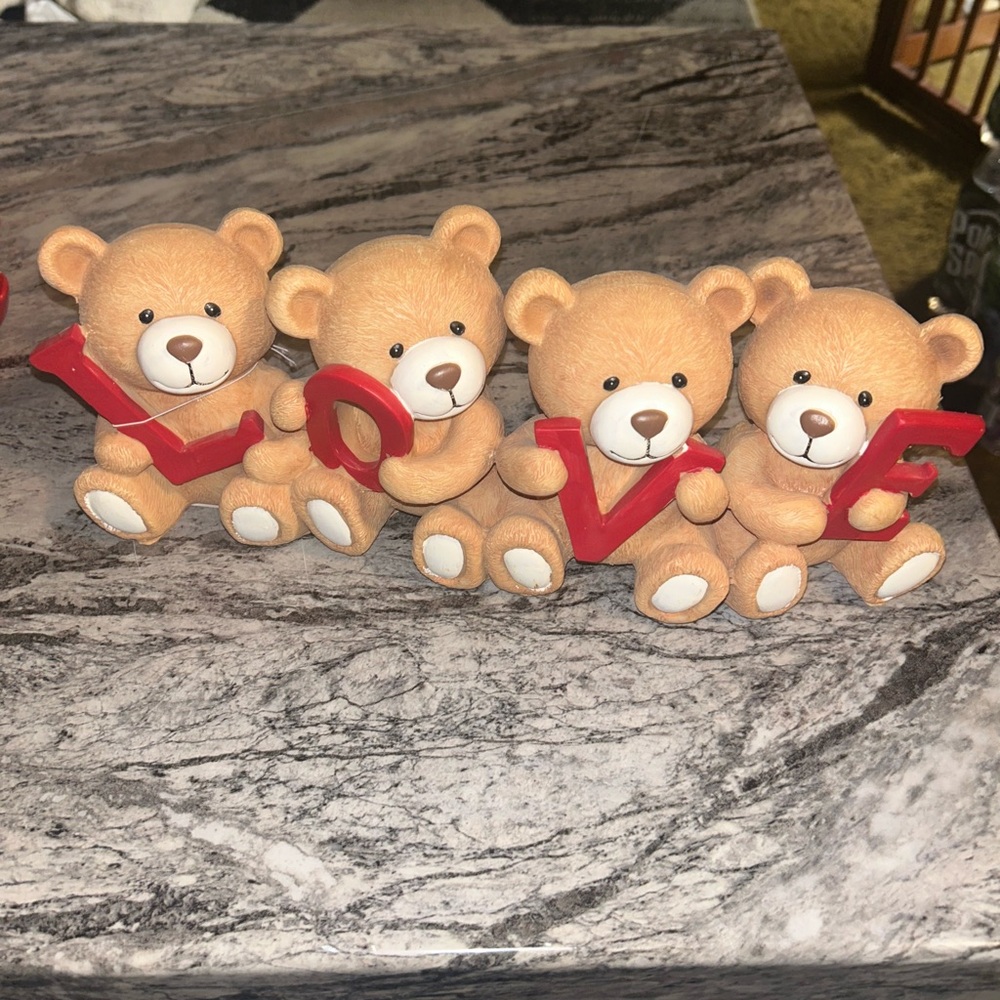 Adorable valentines Teddy Bear Love decor